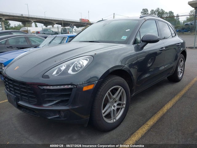 Porsche Macan 2017 WP1AA2A59HLB05622 Image 2