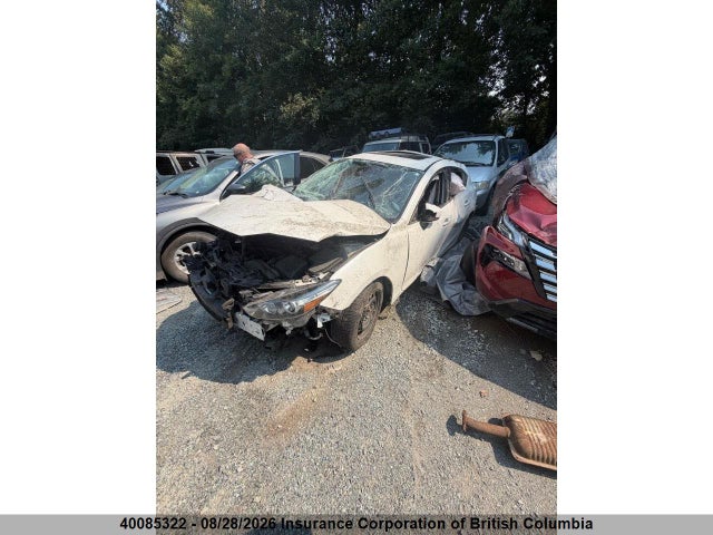 3MZBN1L72HM129128 Mazda 3 TOURING
