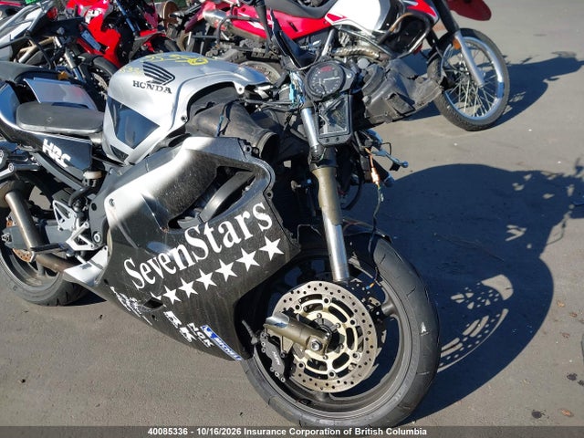 Продажа на аукционе авто 2001 Honda Cbr600 F4/canada, vin: JH2PC35261M200917, номер лота: 40085336