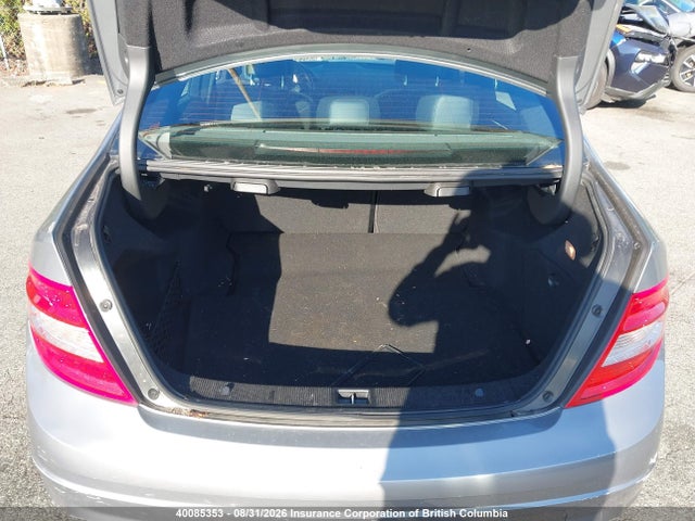 40085353 :رقم المزاد ، WDDGF8FB2AF461063 vin ، 2010 Mercedes-benz C 250 4matic مزاد بيع
