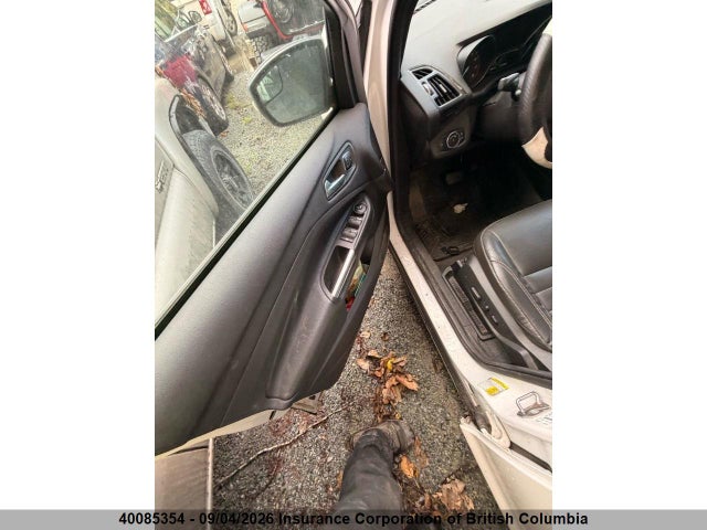 Продажа на аукционе авто 2015 Ford Escape Titanium, vin: 1FMCU9J9XFUC15305, номер лота: 40085354