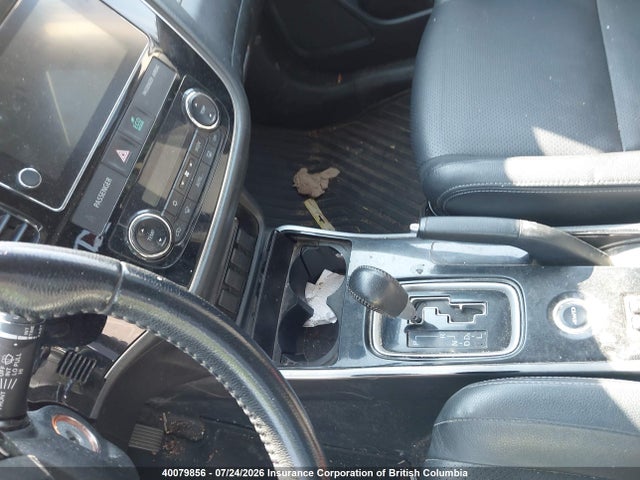40079856 :رقم المزاد ، JA4AZ2A37JZ616509 vin ، 2018 Mitsubishi Outlander Es مزاد بيع