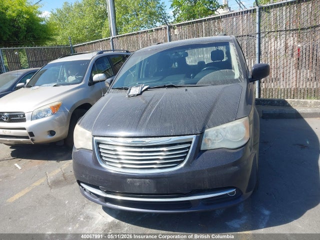 2011 Chrysler Town & Country Touring მანქანა იყიდება აუქციონზე, vin: 2A4RR5DG5BR643352, აუქციონის ნომერი: 40067991