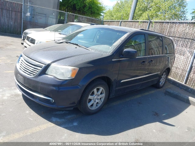 2011 Chrysler Town & Country Touring მანქანა იყიდება აუქციონზე, vin: 2A4RR5DG5BR643352, აუქციონის ნომერი: 40067991