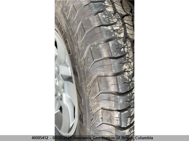 40085412 :رقم المزاد ، JTEBU5JR1B5056330 vin ، 2011 Toyota 4runner Sr5/limited/trail مزاد بيع