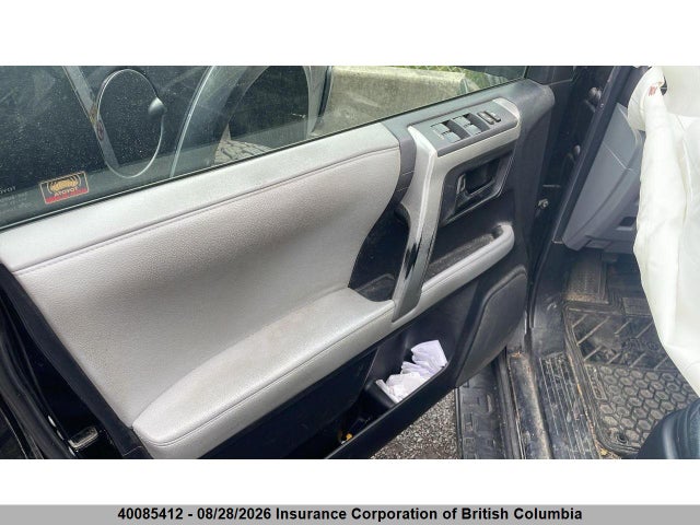 40085412 :رقم المزاد ، JTEBU5JR1B5056330 vin ، 2011 Toyota 4runner Sr5/limited/trail مزاد بيع