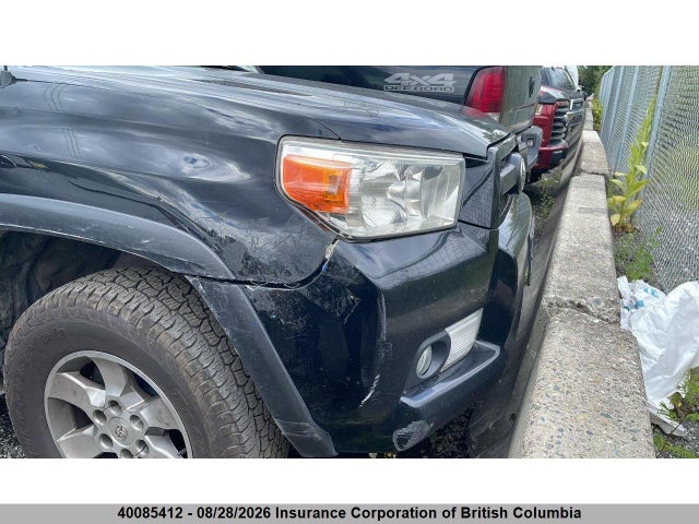 40085412 :رقم المزاد ، JTEBU5JR1B5056330 vin ، 2011 Toyota 4runner Sr5/limited/trail مزاد بيع