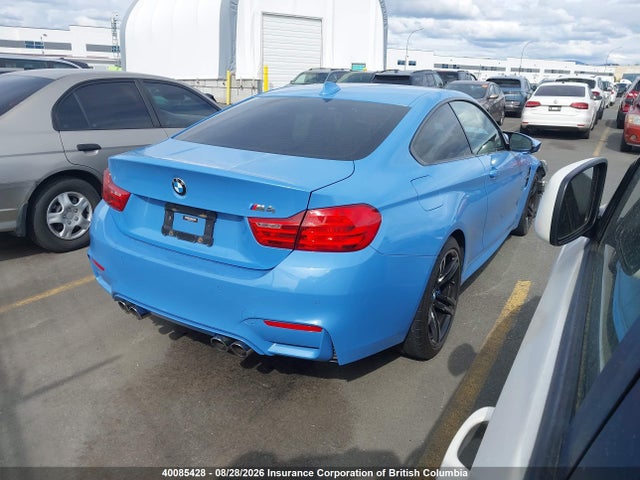 WBS3R9C5XFK335299 BMW M4