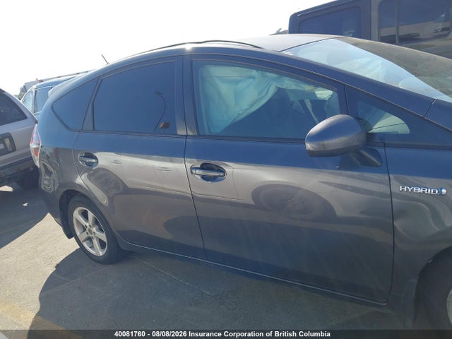 Toyota PRIUS V 2017 JTDZN3EUXHJ067393 Image 13