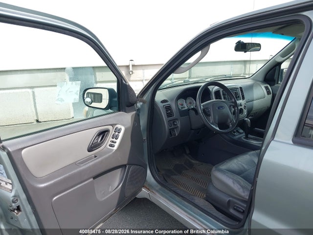 2005 Ford Escape Hybrid მანქანა იყიდება აუქციონზე, vin: 1FMCU96H75KC74208, აუქციონის ნომერი: 40085475