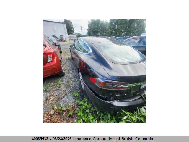 2017 Tesla Model S მანქანა იყიდება აუქციონზე, vin: 5YJSA1E23HF215777, აუქციონის ნომერი: 40085532