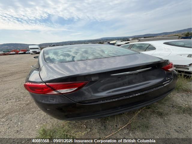 1C3CCCFBXFN531060 Chrysler 200