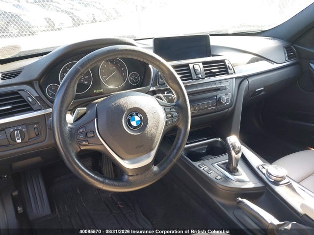 WBA3B9C57FF588825 BMW 3-SERIES