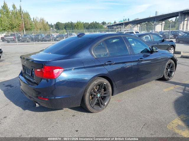 WBA3B9C57FF588825 BMW 3-SERIES
