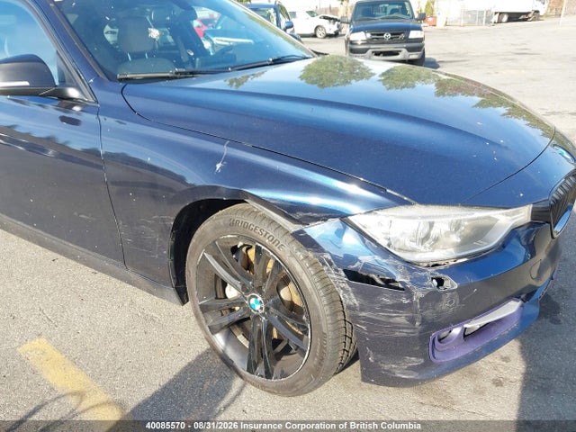 WBA3B9C57FF588825 BMW 3-SERIES