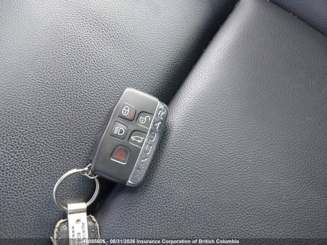 SADCJ2FN0JA325238 Jaguar F-pace Premium