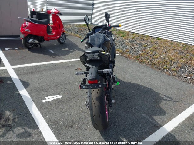 ML5EXEP12SDAF5731 Kawasaki Ex650 P