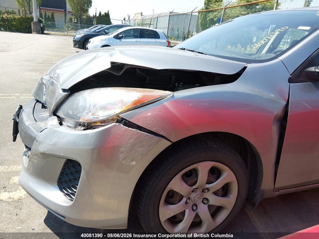 40081390 :رقم المزاد ، JM1BL1UF5C1565850 vin ، 2012 Mazda 3 I مزاد بيع