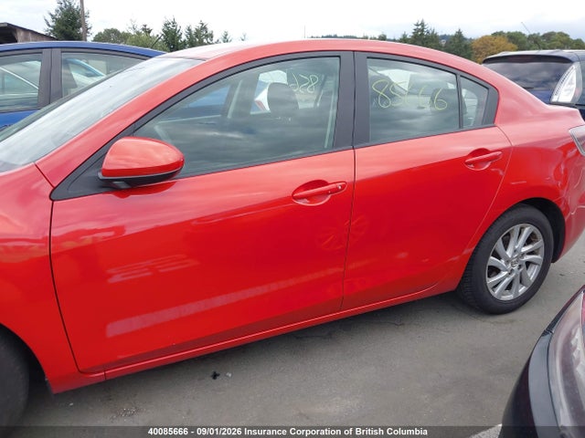 40085666 :رقم المزاد ، JM1BL1UF7C1621755 vin ، 2012 Mazda 3 I مزاد بيع