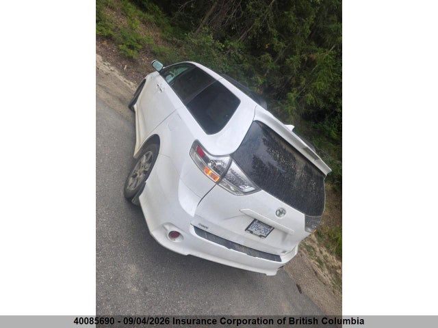 40085690 :رقم المزاد ، 5TDEZ3DC4KS216483 vin ، 2019 Toyota Sienna Se/se Premium مزاد بيع