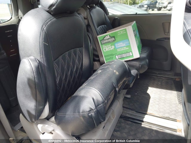 Toyota SIENNA LE 2015 5TDKK3DCXFS635225 Image 8