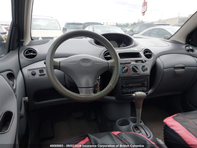 40085693 :رقم المزاد ، JTDBT1235Y0047470 vin ، 2000 Toyota Echo مزاد بيع