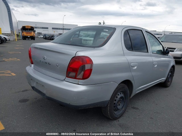 40085693 :رقم المزاد ، JTDBT1235Y0047470 vin ، 2000 Toyota Echo مزاد بيع