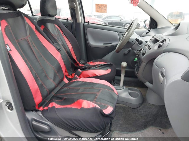 40085693 :رقم المزاد ، JTDBT1235Y0047470 vin ، 2000 Toyota Echo مزاد بيع