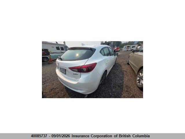 3MZBN1M32JM171932 Mazda 3 Grand Touring