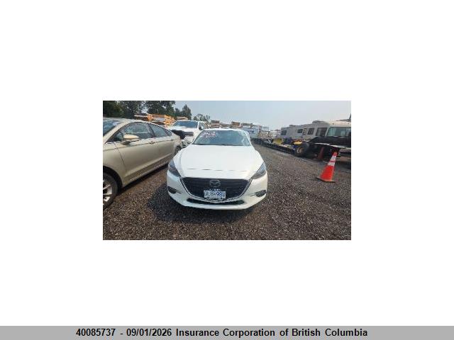 3MZBN1M32JM171932 Mazda 3 Grand Touring