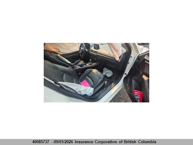 3MZBN1M32JM171932 Mazda 3 Grand Touring