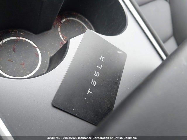 Продажа на аукционе авто 2025 Tesla Model Y, vin: 7SAYGDEE2SF221584, номер лота: 40085746