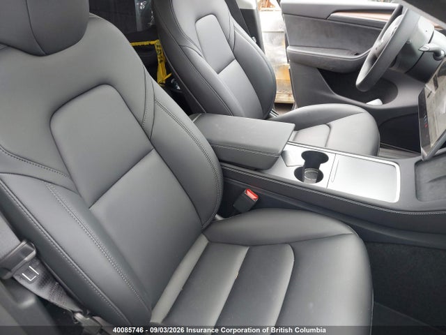 Продажа на аукционе авто 2025 Tesla Model Y, vin: 7SAYGDEE2SF221584, номер лота: 40085746