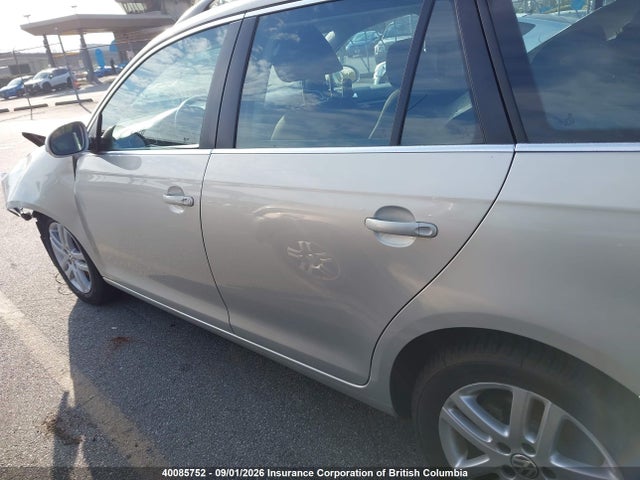 Aukcja sprzedaży 2011 Volkswagen Golf, vin: 3VWPL7AJ1BM628782, numer aukcji: 40085752