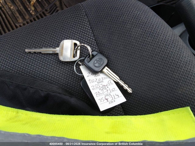 40085450 :رقم المزاد ، 2T1KR32E94C782710 vin ، 2004 Toyota Corolla Matrix Xr مزاد بيع