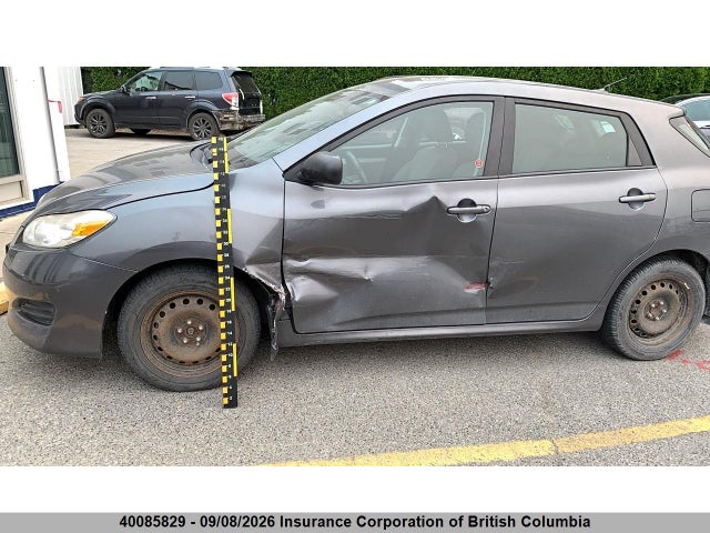 40085829 :رقم المزاد ، 2T1KU4EE4BC718880 vin ، 2011 Toyota Matrix مزاد بيع