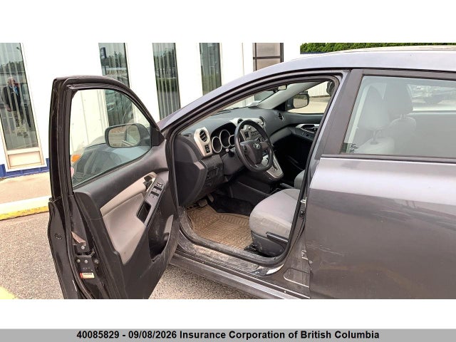 40085829 :رقم المزاد ، 2T1KU4EE4BC718880 vin ، 2011 Toyota Matrix مزاد بيع