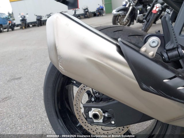 40085844 :رقم المزاد ، VBKTV9404VM915302 vin ، 2027 Ktm 990 Duke مزاد بيع