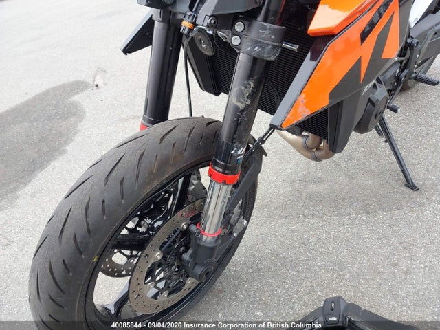40085844 :رقم المزاد ، VBKTV9404VM915302 vin ، 2027 Ktm 990 Duke مزاد بيع