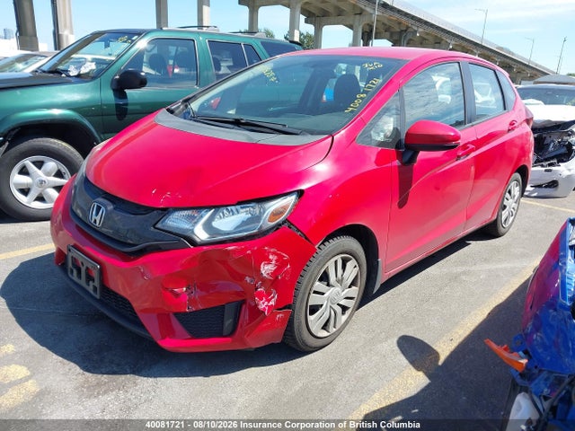 Honda FIT LX 2015 3HGGK5H57FM111058 Image 2