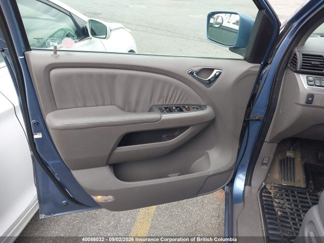 40086032 :رقم المزاد ، 5FNRL38748B502721 vin ، 2008 Honda Odyssey Exl مزاد بيع