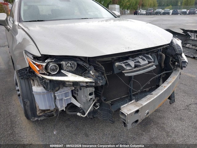 40086047 :رقم المزاد ، JTHBW1GG4G2107033 vin ، 2016 Lexus Es 300h 300h مزاد بيع