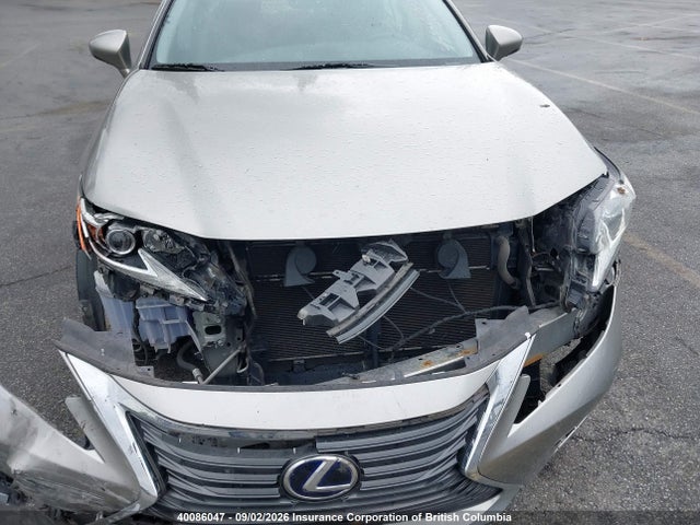 40086047 :رقم المزاد ، JTHBW1GG4G2107033 vin ، 2016 Lexus Es 300h 300h مزاد بيع