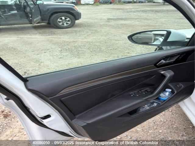 Volkswagen Jetta 2019 3VWG57BU0KM030525 Image 9