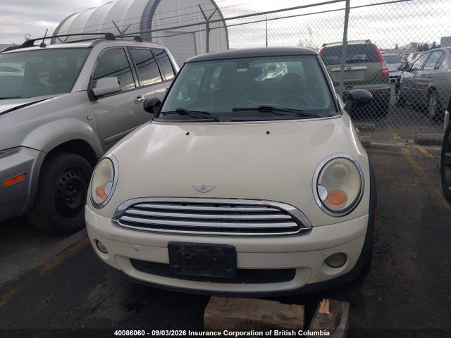 40086060 :رقم المزاد ، WMWMF33528TT60600 vin ، 2008 Mini Cooper مزاد بيع
