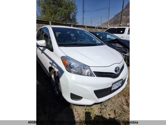 40086065 :رقم المزاد ، JTDKTUD38CD522951 vin ، 2012 Toyota Yaris مزاد بيع
