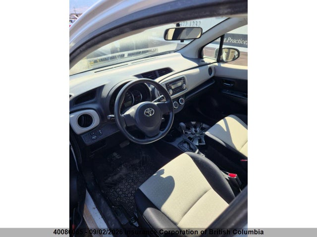 40086065 :رقم المزاد ، JTDKTUD38CD522951 vin ، 2012 Toyota Yaris مزاد بيع