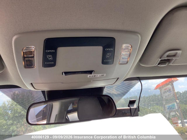 5TDGRKEC7PS172665 Toyota Sienna Le 8-passenger