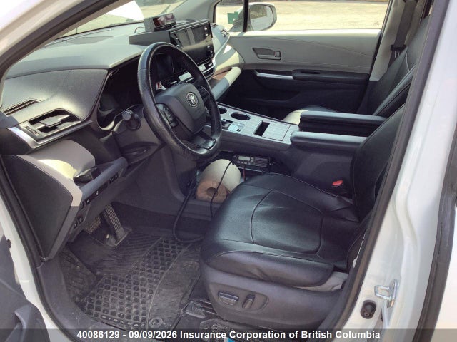 5TDGRKEC7PS172665 Toyota Sienna Le 8-passenger
