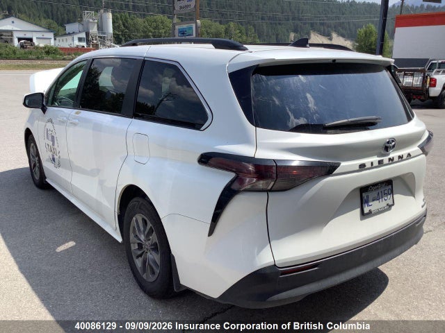 5TDGRKEC7PS172665 Toyota Sienna Le 8-passenger